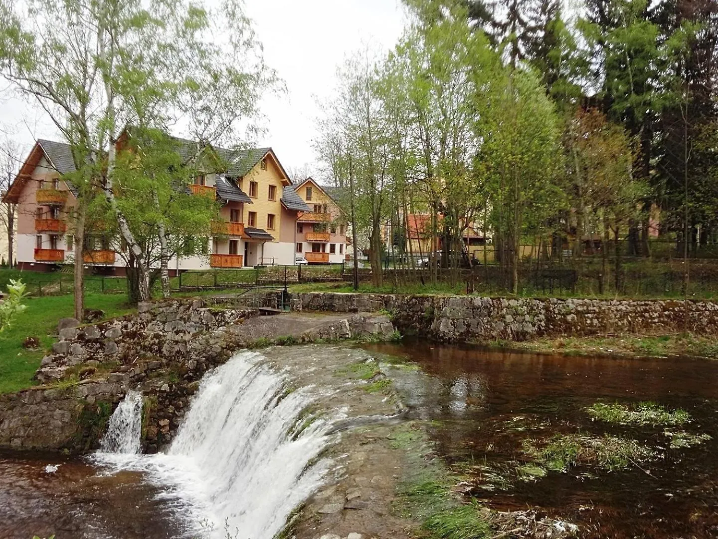Apartamenty Sun&Fun Rezydencja Parkowa Nadrzeczna 3D I 3E -Blisko Centrum, Dworca Pkp W Otoczeniu Zieleni Karpacz