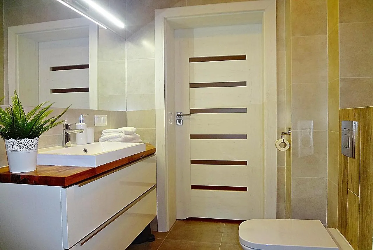 Apartamenty Sun&Fun Rezydencja Parkowa Nadrzeczna 3D I 3E -Blisko Centrum, Dworca Pkp W Otoczeniu Zieleni Karpacz 0*,